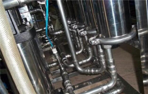 盤點(diǎn)3種家用水管鋪設(shè)方式及水管清洗要點(diǎn)